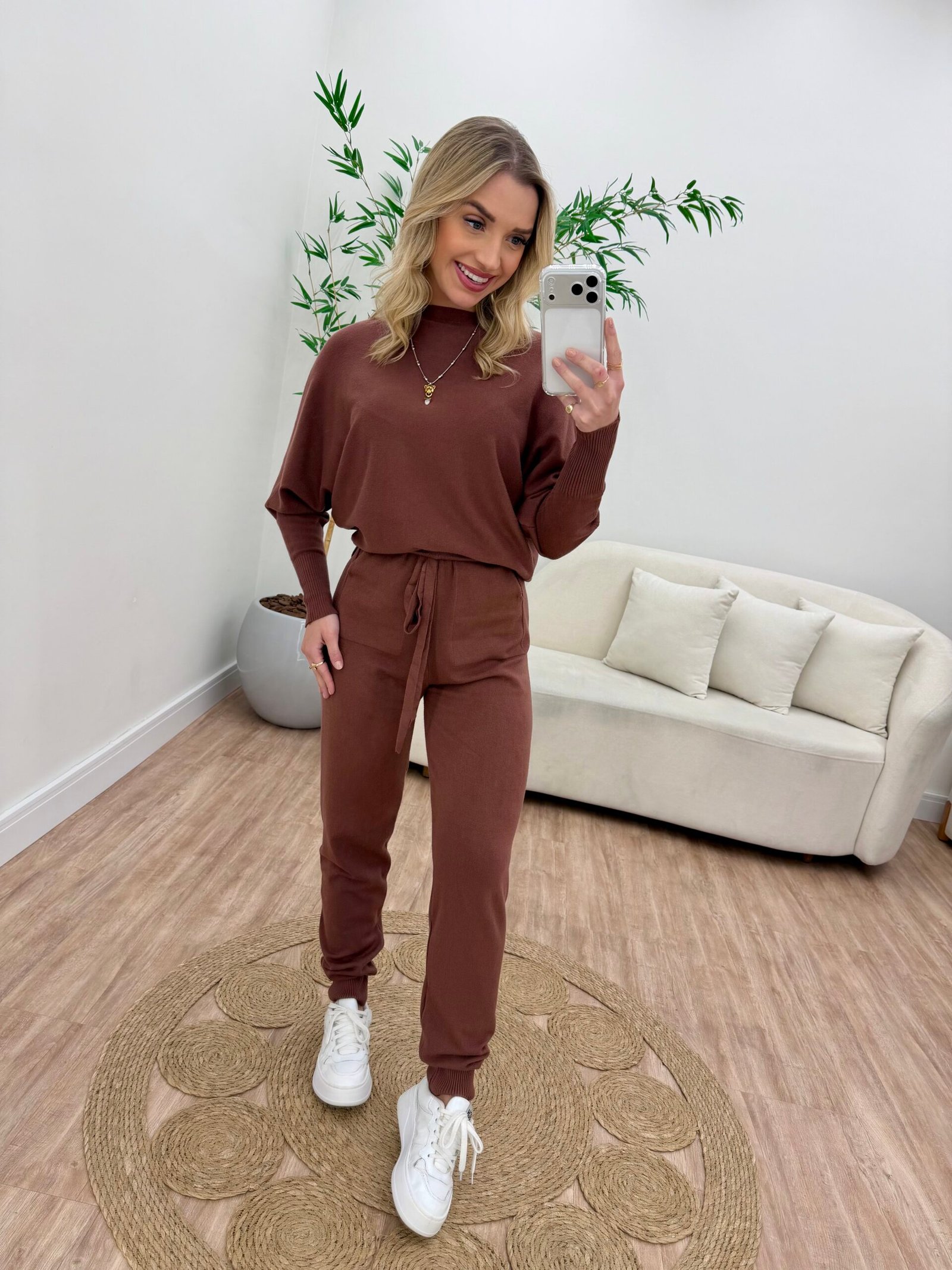Conjunto Bruna